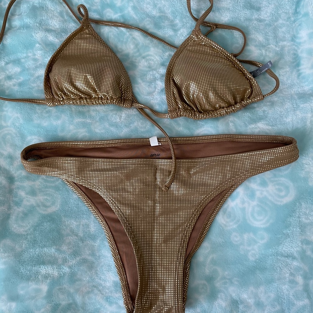 🤩Gold Sparkly Bikini🏝
